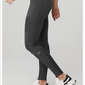 Alo yoga moto leggings